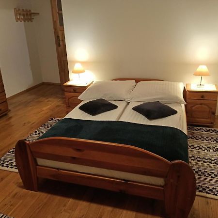 Mala Chatka Wetlina Bagian luar foto