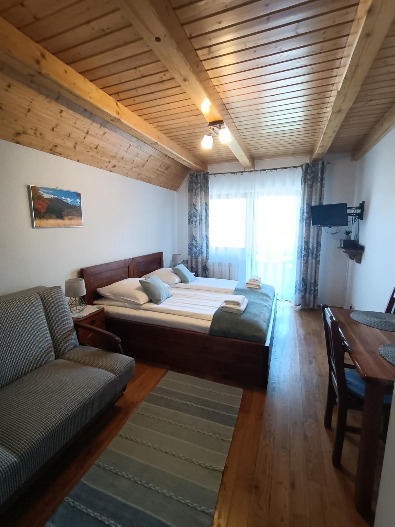 Mala Chatka Wetlina Bagian luar foto