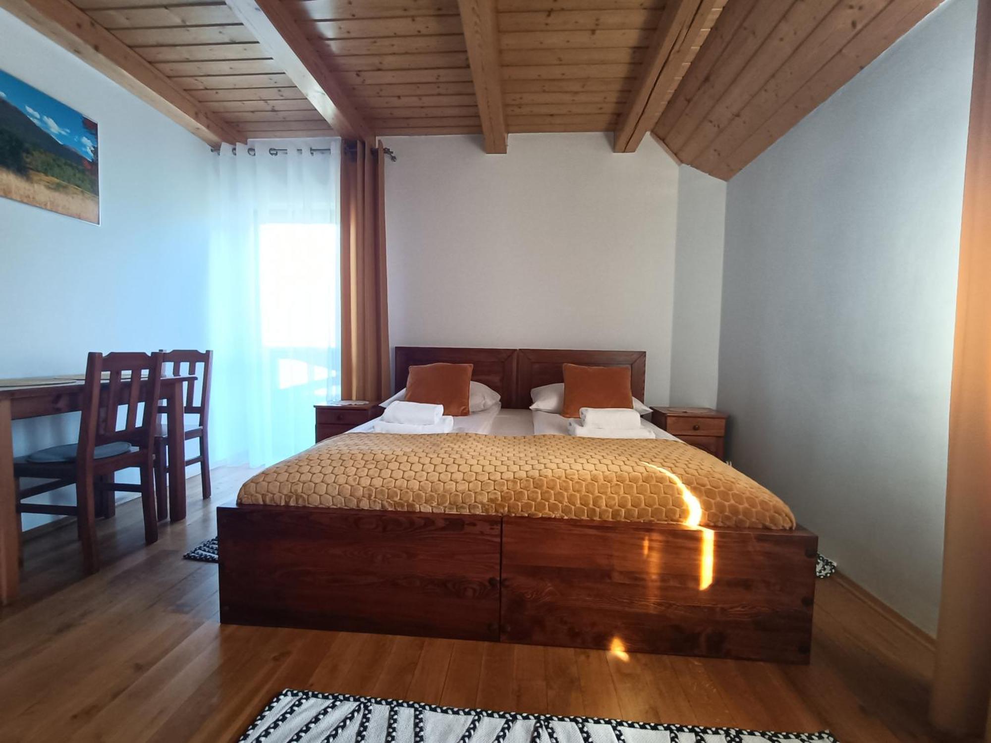 Mala Chatka Wetlina Bagian luar foto