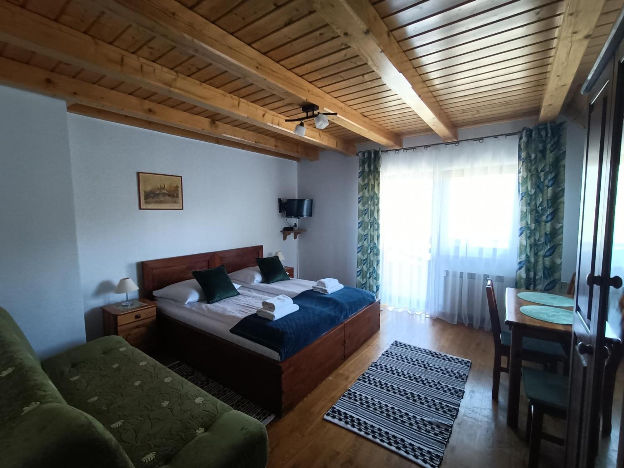 Mala Chatka Wetlina Bagian luar foto