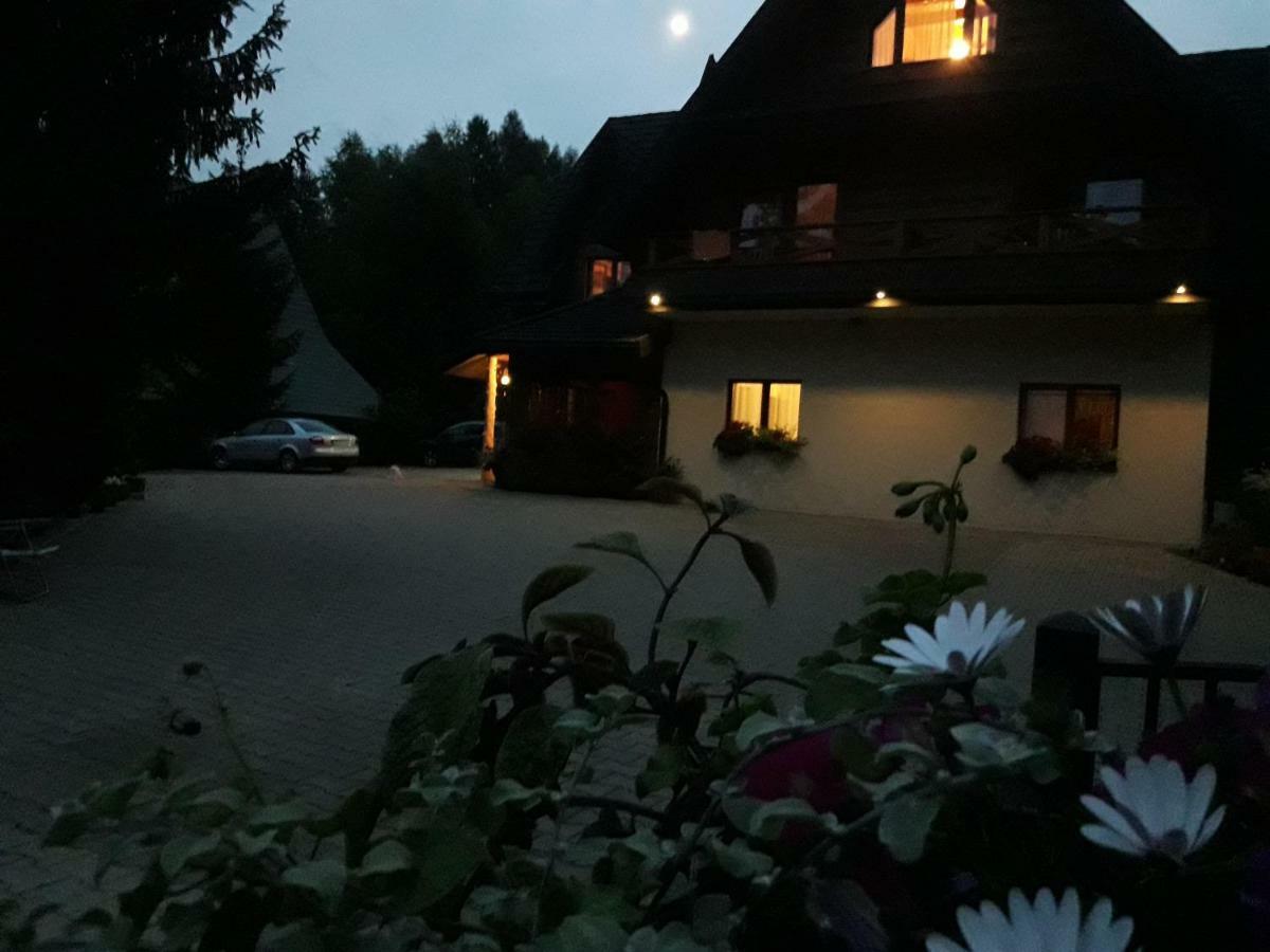 Mala Chatka Wetlina Bagian luar foto